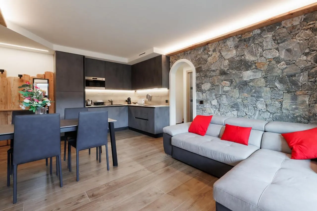 Stella Del Nord - Livigno Centro contacts