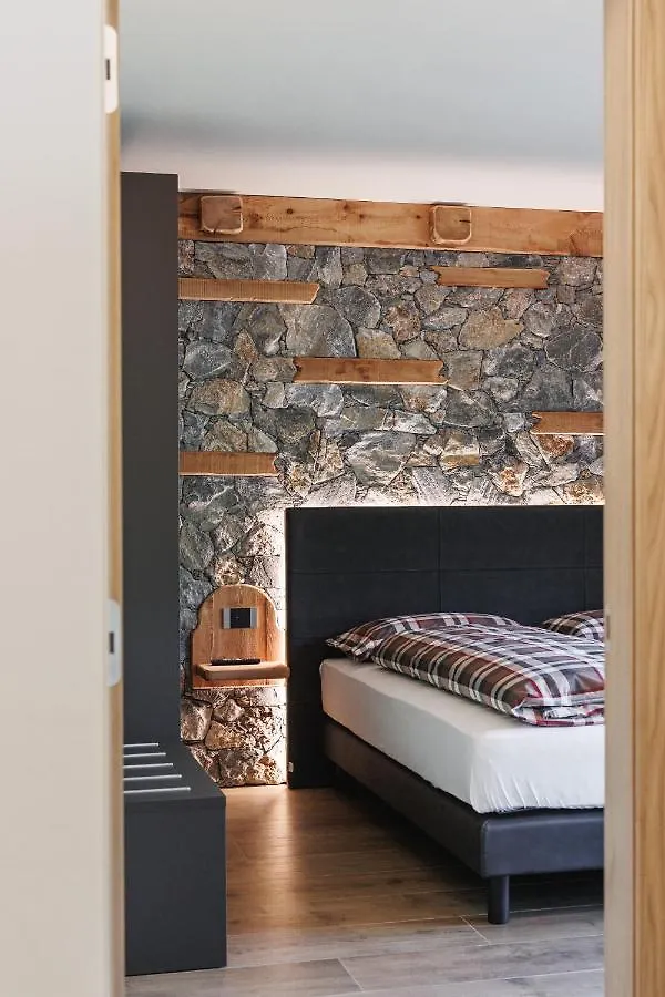 Stella Del Nord - Livigno Centro Apartment 0*,  Italy